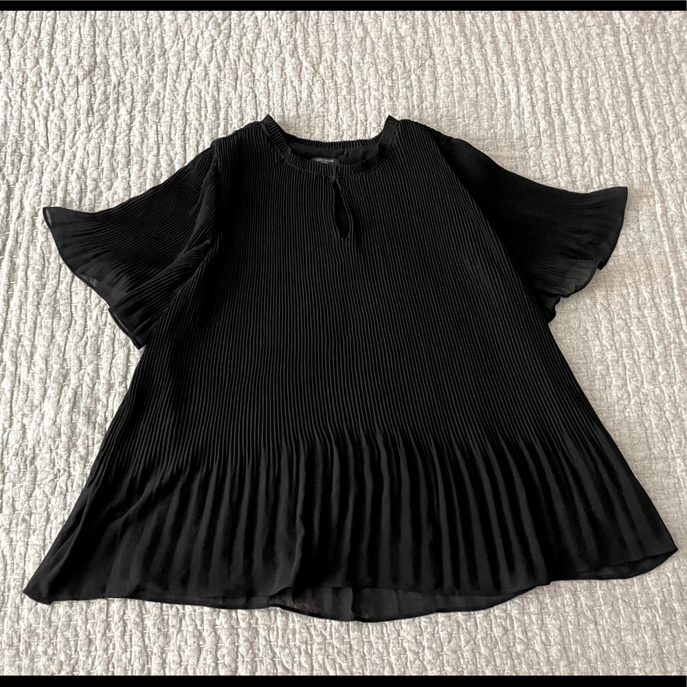 Ann Taylor Black Pleated Keyhole Blouse